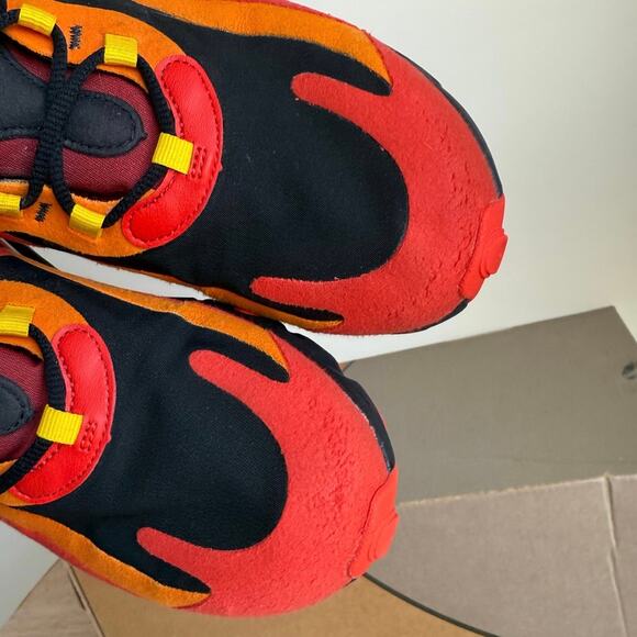 Nike Air Max 270 React Lava/Magma Men Sneakers- SZ M 7.5- W 9 main image 5